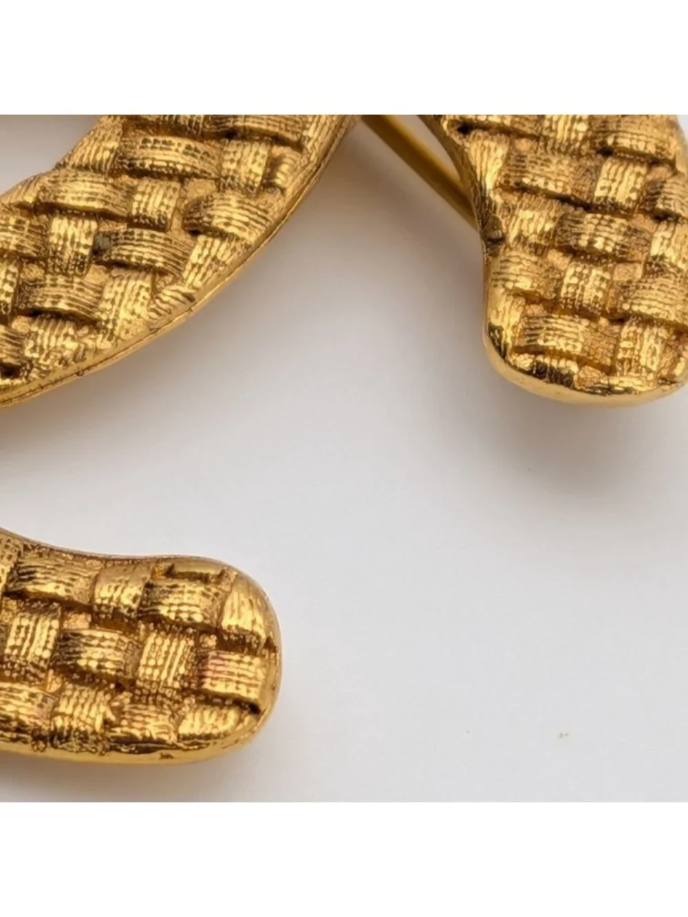 Chanel Brooch CC Logo Mesh Braided Pattern Gold 29 Vintage